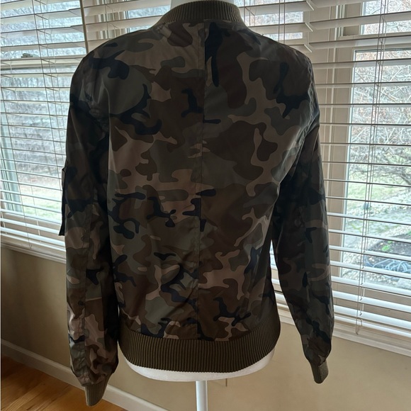 Love Tree cameo full zip trending bomber modern waist chic lightweight jacket - Picture 5 of 9